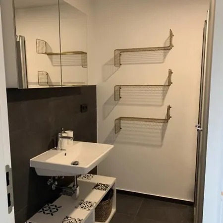 Ruhiges Im Schoenen Kaiserswerth * デュッセルドルフ