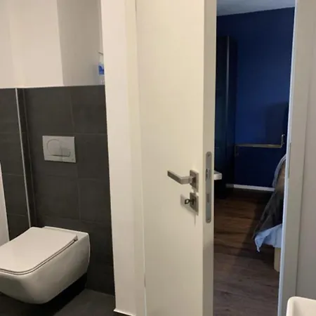 Ruhiges Im Schoenen Kaiserswerth * Düsseldorf