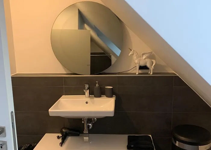 Ruhiges Im Schoenen Kaiserswerth Accommodatie bij particulieren