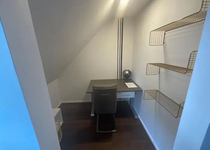 Ruhiges Im Schoenen Kaiserswerth * Düsseldorf